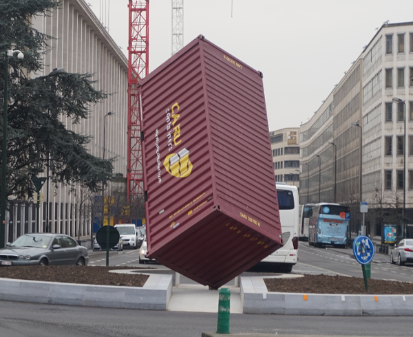 container spinning